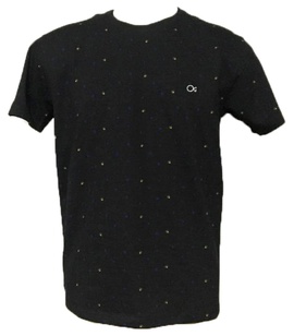 Camiseta Preta com microestampa